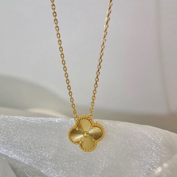 Mila Necklace